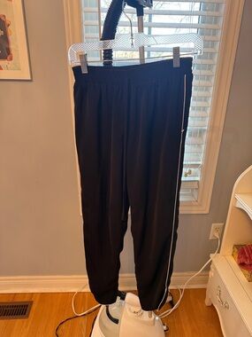 Aritzia Black Straight-Leg Pants with White Side Stripe